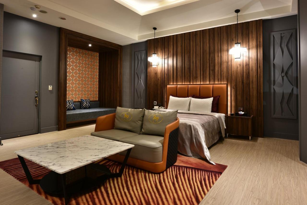 Venice Motel Taichung Exterior photo