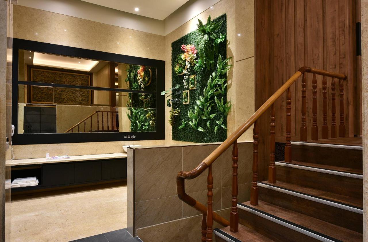 Venice Motel Taichung Exterior photo