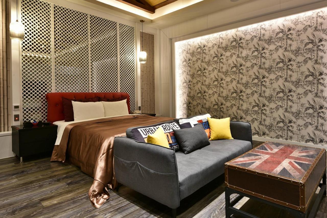 Venice Motel Taichung Exterior photo
